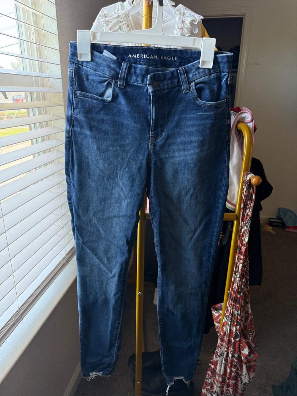 American Eagle Outfitters Curvy High-Rise Jegging